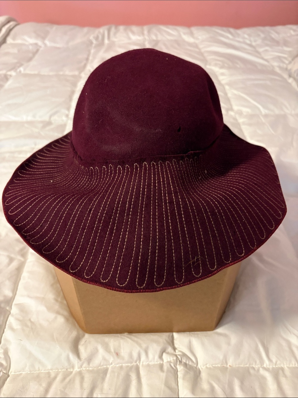 Women's Wide Brim Felt Floppy Hat - Burgundy
